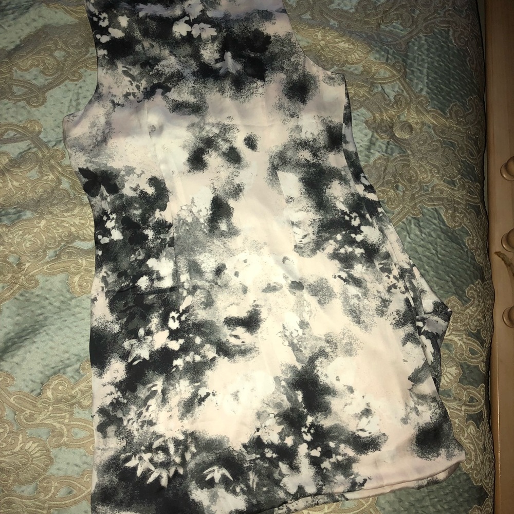 H&M Dress with pockets!!